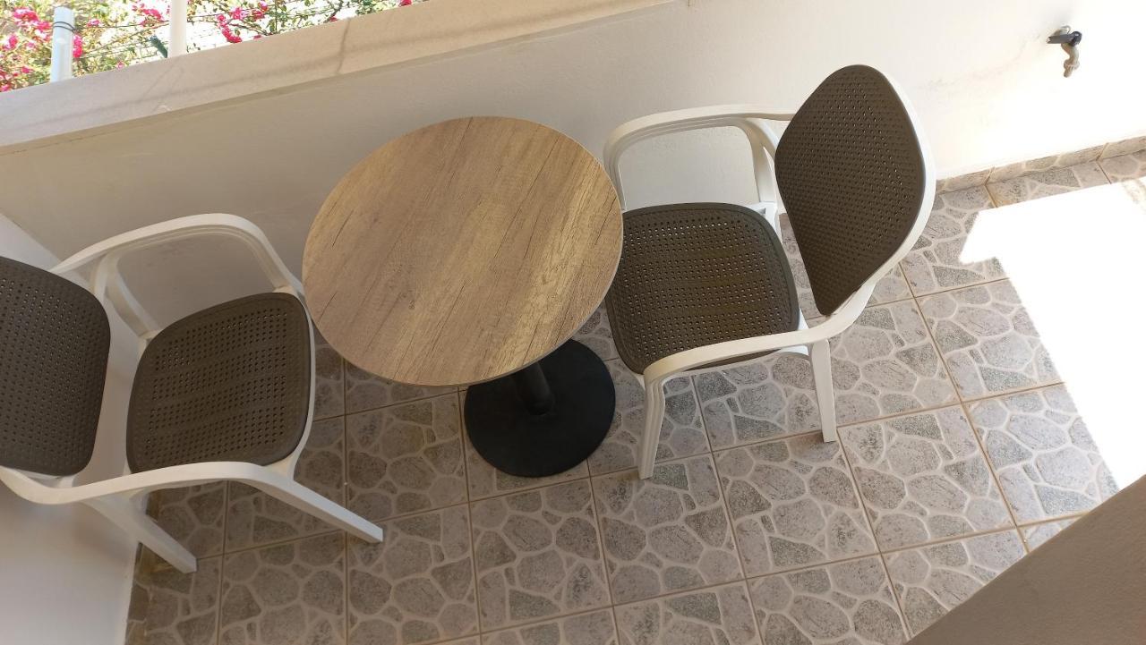 Vila Avni Likometi Ksamil Zimmer foto